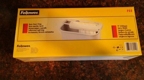 Fellowes FS5 Paper Shredder  white 5 sheet capacity