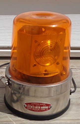 ACTION LITE 12  VOLT AMBER EMERGENCY ROTATING BEACON MAGNETIC LIGHT