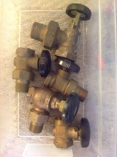 Mixed Lot Of 5 Radiator Valves.  (847)