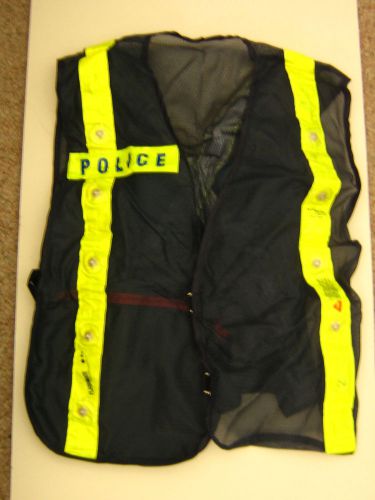 Safety Vest, BLUE, Flashing 21 LED &#034;POLICE&#034; With Attached Belt Pouch. (X-Large)