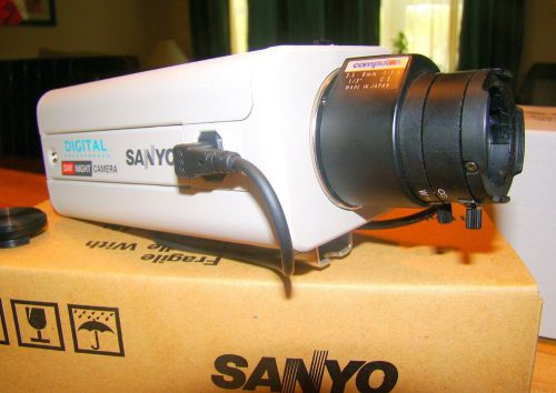 NIB - SANYO VCC-4594 COLOR CCTV SURVEILLANCE SECURITY CAMERA w/LENS - FREE SHIP