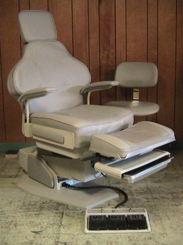 REFURBISHED BOYD PODIATRY CHAIR &amp; STOOL