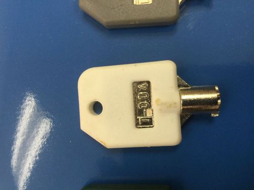 Tubular Lock Key T-004 WHITE for 1800 Candy Machines, 1-800 Vending Machine