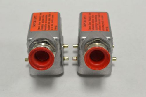 LOT 2 AMPHENOL H-BE10.1930 16A 380/600V-AC FEMALE BASE PLUG WITH COVER B257587