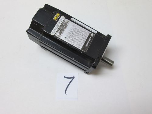 AB Allen Bradley MPL-B330P-SK22AA Ac servo motor USED