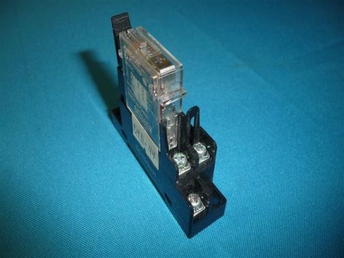 Omron G7T-1112S G7T1112S Relay 24VDC w/ socket