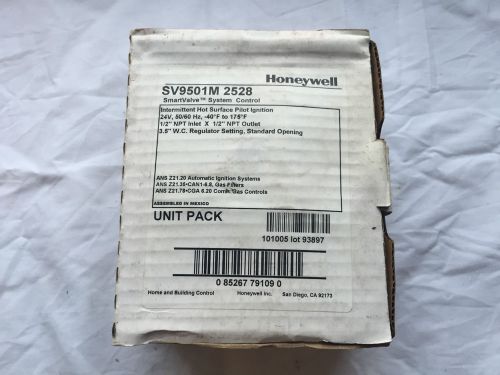 Honeywell sv9501m2528 gas smart valve system control 1/2&#034; x 1/2&#034; for sale