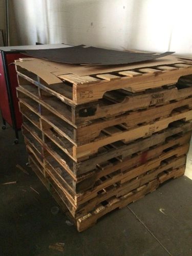 48 x 48 Wooden Pallets