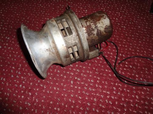 vintage 12 volt  siren or horn very loud works