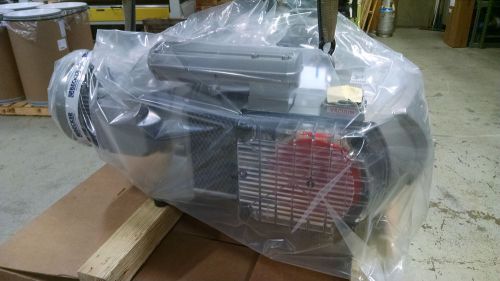 BECKER OIL-LESS VACUUM PUMP MODEL VTLF 2.250   - New with Warranty