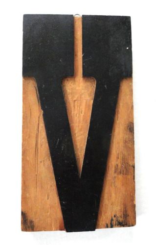 Large wood printers block letter &#034;v&#034; for sale