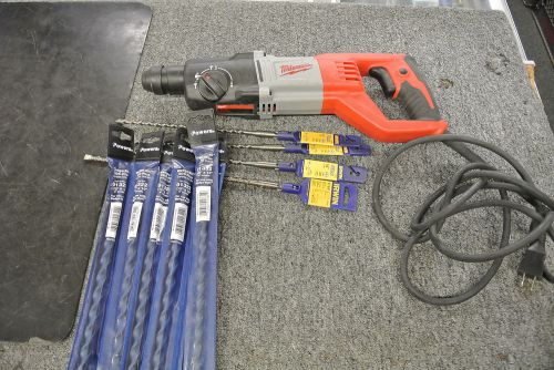 *Milwaukee 7/8&#034;(22mm) SDS Plus Rotary Hammer W/New Bits*