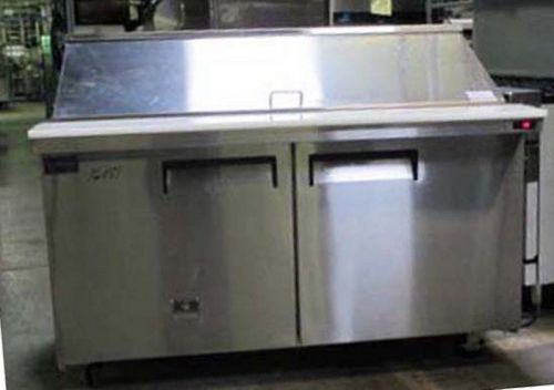 Kelvinator sandwich/salad prep table demo model for sale