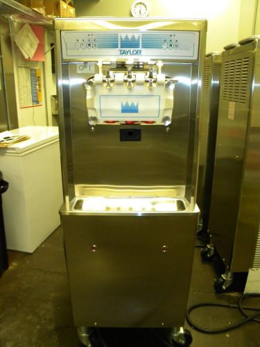 Soft serve yogurt/ice cream freezer for sale