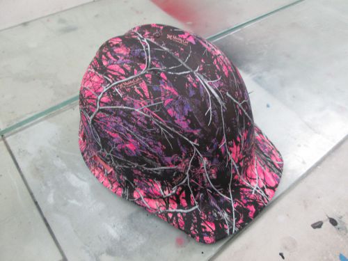 Muddy Girl Reduced Camo hard hat