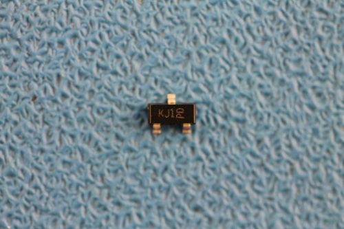 DIODE ZENER 16V SOT23-3 ONE TAPE OF 25 PCS. DIODES INC. MMBZ5246B-7