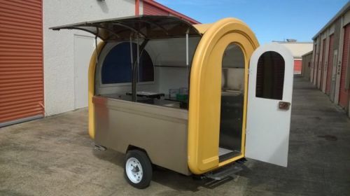 Food Trailer/Kiosk, Yellow, Polished Aluminum