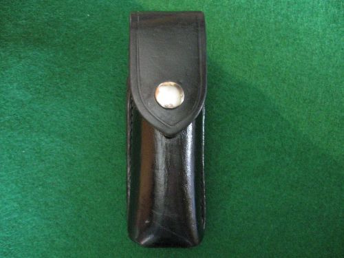 Gould &amp; goodrich model hdb 5&#034; black leather sheath mace flash light duty belt vg for sale