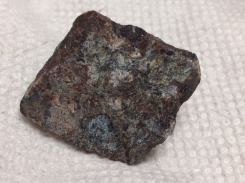 178,400CPM Chunk Of Multicolor Beautiful Uraninite, Geiger Counter Scintillator