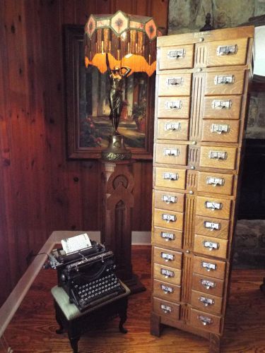 ANTIQUE TIGER OAK SHAW WALKER CARD FILE- FILING SYSTEM- DATED 1902