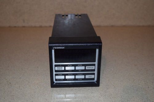 OMEGA TEMPERATURE CONTROLLER MODEL CN2011J (QP)