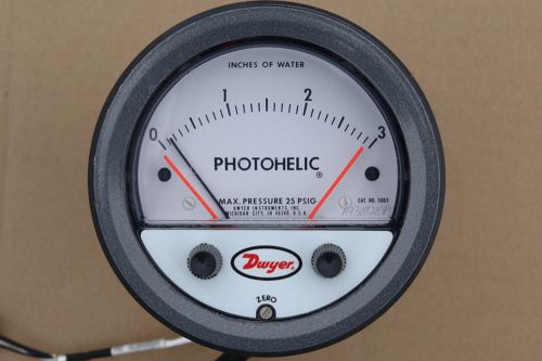 DWYER PHOTOHELIC 3003MR WATTER PRESSURE GAUGE