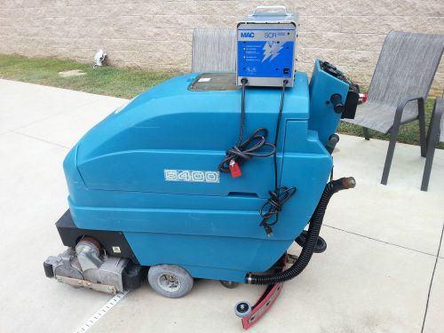 Tennant 5400 cylindrical brush 24&#034; floor scrubber for sale