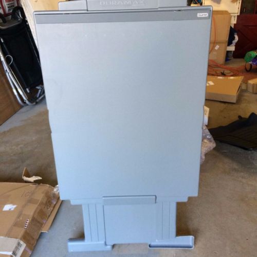 QUARTET DURAMAX 200E PORTABLE GRAY PRESENTATION EASEL 72&#034;