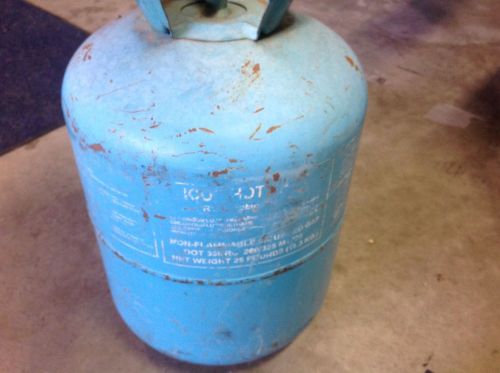 Hot Shot Refrigerant wieight as seen in picture less cylinder weight