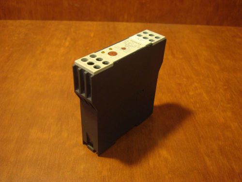 Siemens 7PU4320-2BN20 time relay