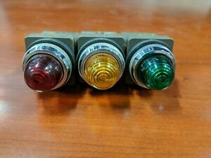 IDEC 100/110V 50/60Hz Indicator Lamps - Need New Bulbs