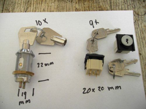 19 KEY SWITCHES  10X 2 POLE LOWE FLETCHER  9X PCB MOUNT 3 POSITION