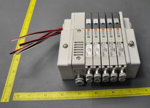 5 SMC SOLENOID VALVES ON A MANIFOLD ELECTRONIC SQ1231DN-5-C6-X39-Q (S13-4-6E)