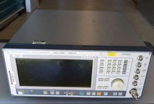 Rohde &amp; Schwarz R&amp;S SMIQ 04B Signal Generator,300KHz-4.4GHz, Calibration Req