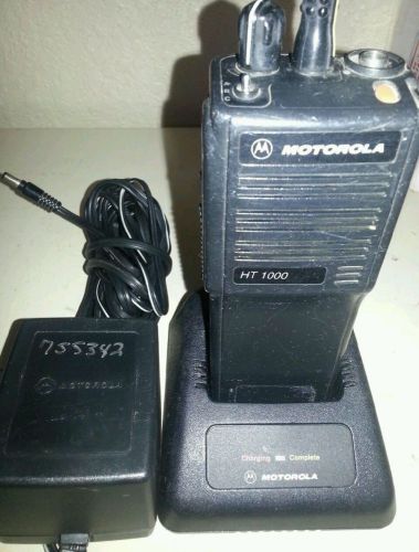 MOTOROLA HT1000 4W 2CH UHF 450-520MHZ RADIO H01SDC9AA1BN