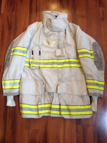 Firefighter Turnout / Bunker Gear Coat Globe G-Extreme 42Cx35L EUC White 2004