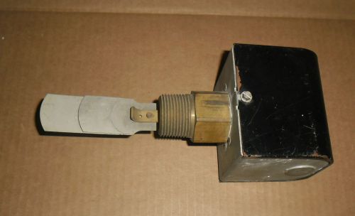 ITT McDonnell &amp; Miller FS4-3D Flow Switch