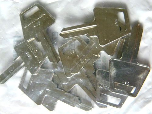 American Padlock Key Blanks AM-3 Bag of 10- by Hillman