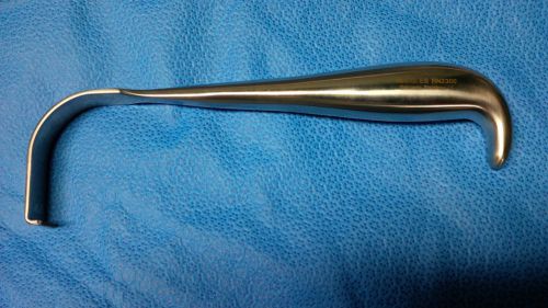 Integra Ruggles Small Meyerding Retractor 8&#034; Long 2&#034; Width REF RN2300