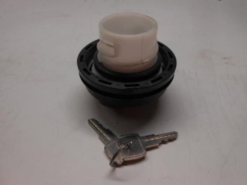 NOS STANT LOCKING BLACK FUEL/GAS CAP 10510 WITH 2 KEYS  -19K5