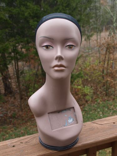 FEMALE MANNEQUIN HEAD, Wig/Hat Display **ROTATING REVOLVING BASE!**  BEAUTIFUL!