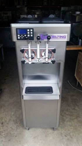 2011 Stoelting F231 Soft Serve Frozen Yogurt Ice Cream Machine Single Ph Water