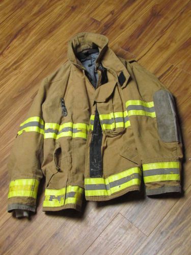 GLOBE turnout coat size 44 PBI kevlar 32 length Firefighter