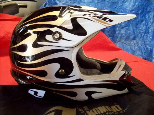 ONE INDUSTRIES KOMBAT TRIBAL FLAMES GOLD/BLACK/WHITE MOTOCROSS HELMET XS X-SMALL