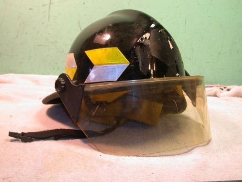 Chieftain Safeco Firefighting Helmet Firemans Model 911  size 6 1/4 - 8 3/4 USA