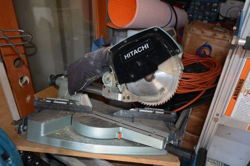 HITACHI 8.5&#034; COMPOUND MITER SAW