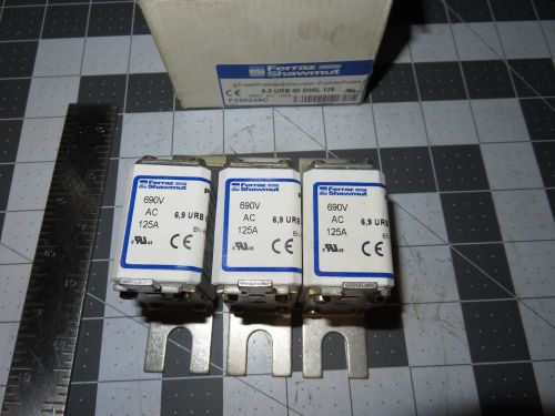 Lot of 3 FERRAZ SHAWMUT PROTISTOR FUSE F330239 125a 690v 69URB00D08L125 (4027)