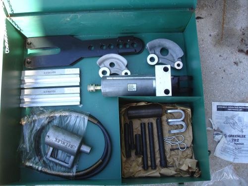 Greenlee 782 hydraulic pipe bender  1/2&#034;-2&#034; pipe &lt;comes w 3/4&#034;od and 1&#034;od shoes&gt; for sale