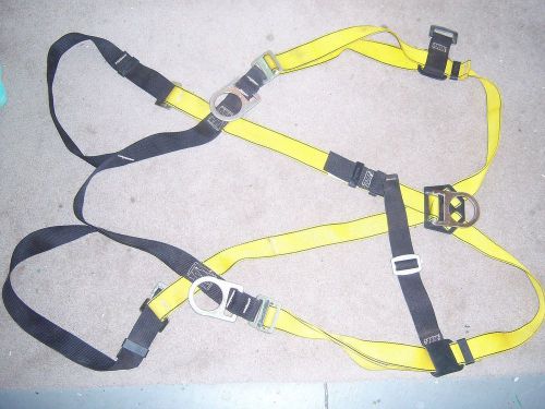 Heavy Duty Harness Capacity 400 lbs Free Fall Limit 6 FT????