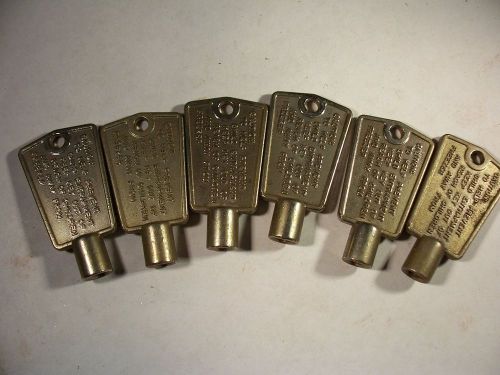 6  OLD  VINTAGE FREEZER   KEYS